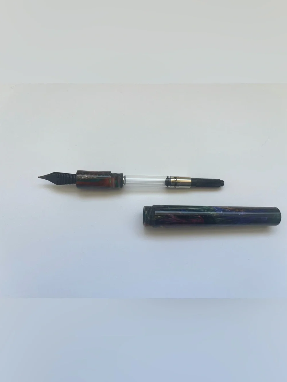 New Just Turnings Fountain Pen Carson XXXIII Resin Broad Nib Writing Sparkle